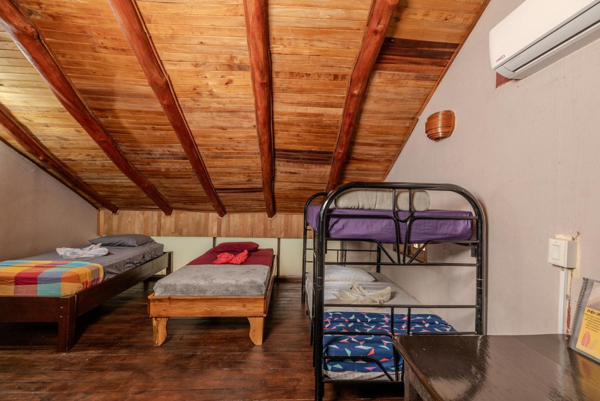 הוסטל Playa Grande Surf Camp חדר תמונה